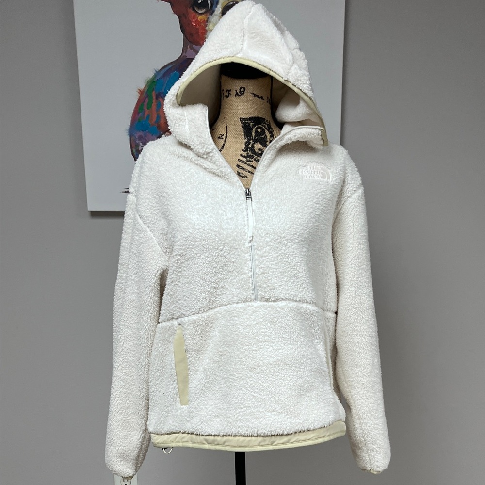 The North Face Women's Off-White Teddy Jacket